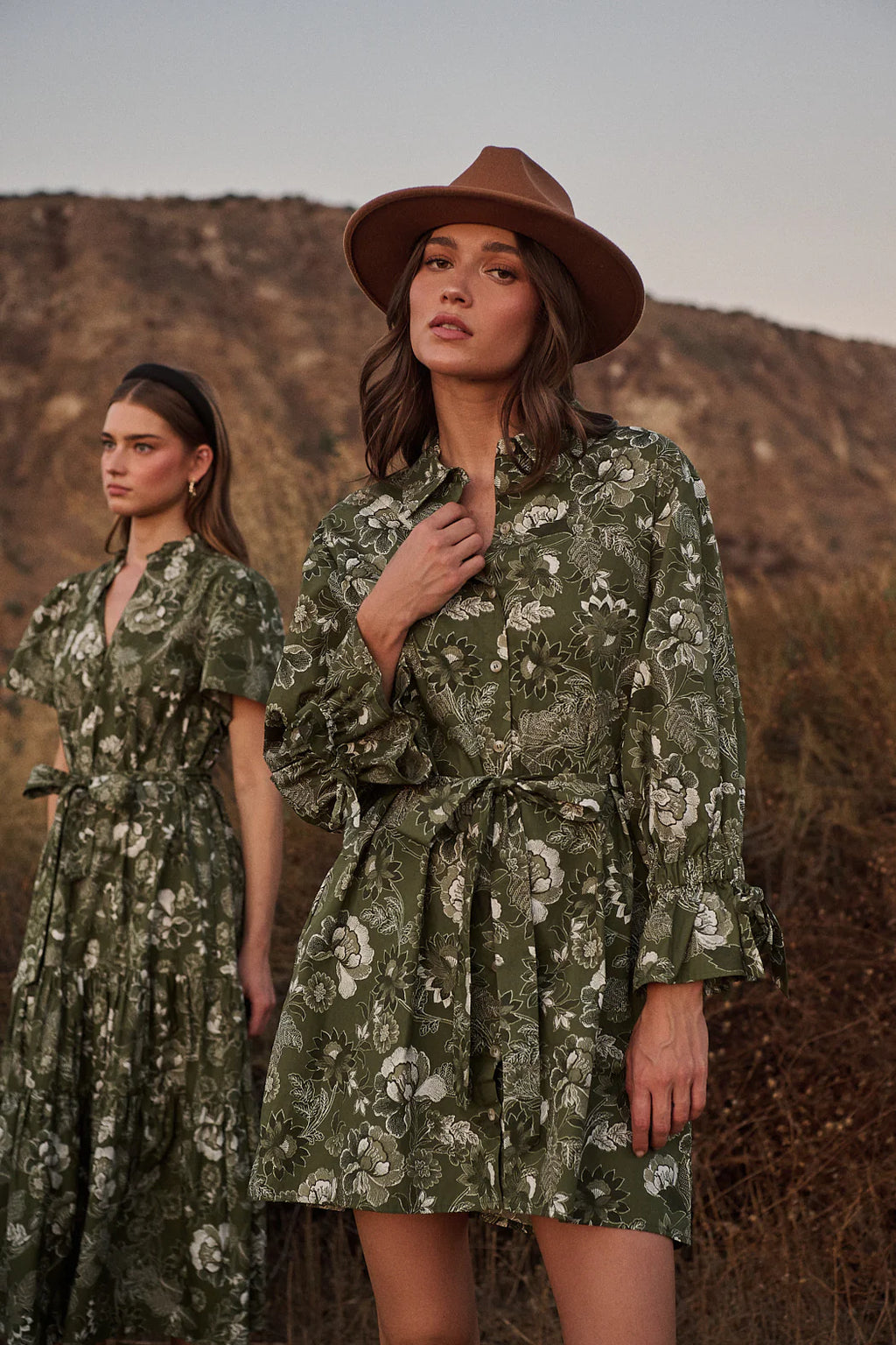 Minivestido Emelia con botones y estampado floral