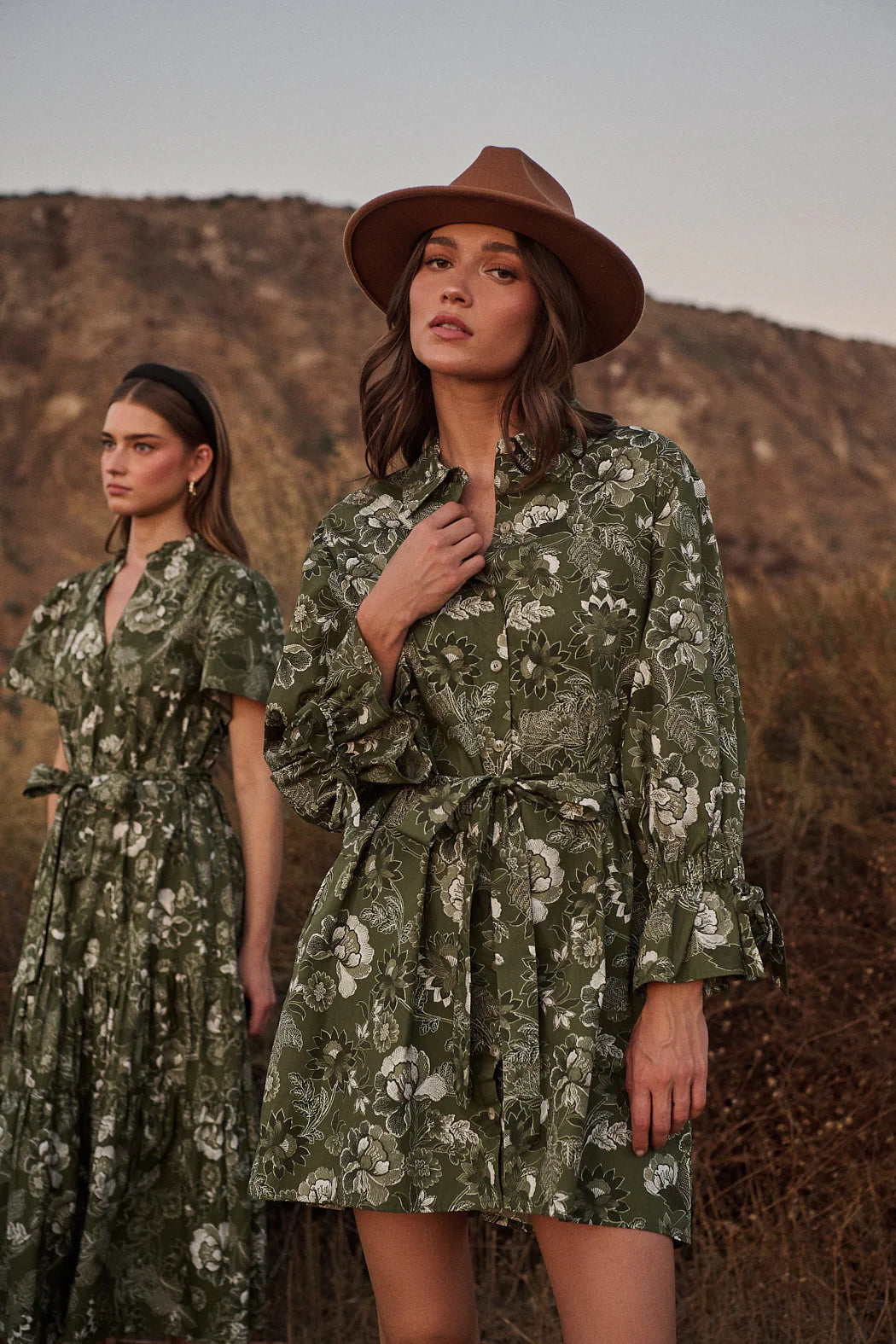 Minivestido Emelia con botones y estampado floral