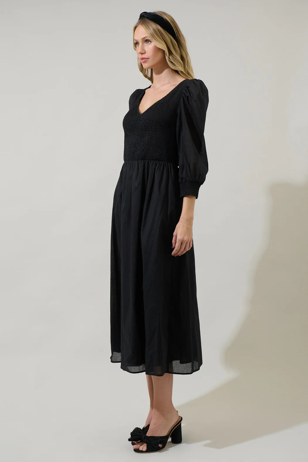 Vestido midi de voile de algodón con mangas largas