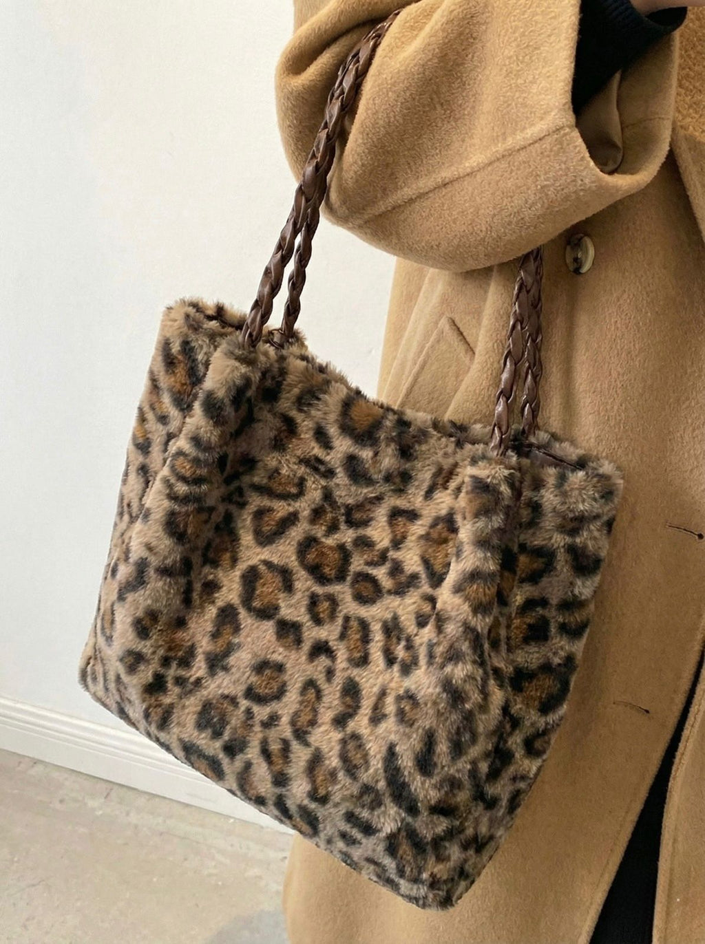 BOLSO PELUCHE ANIMAL PRINT