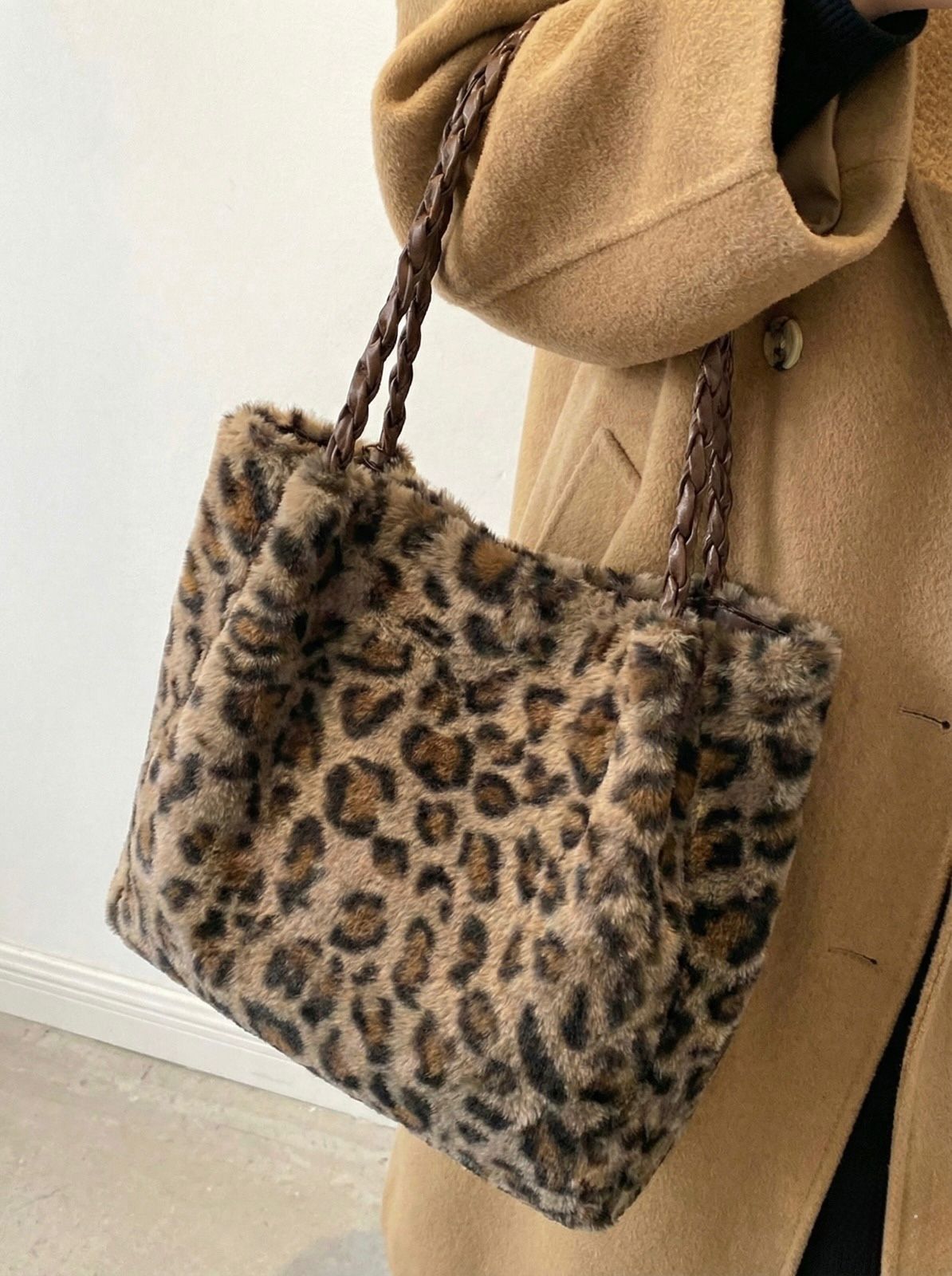 BOLSO PELUCHE ANIMAL PRINT