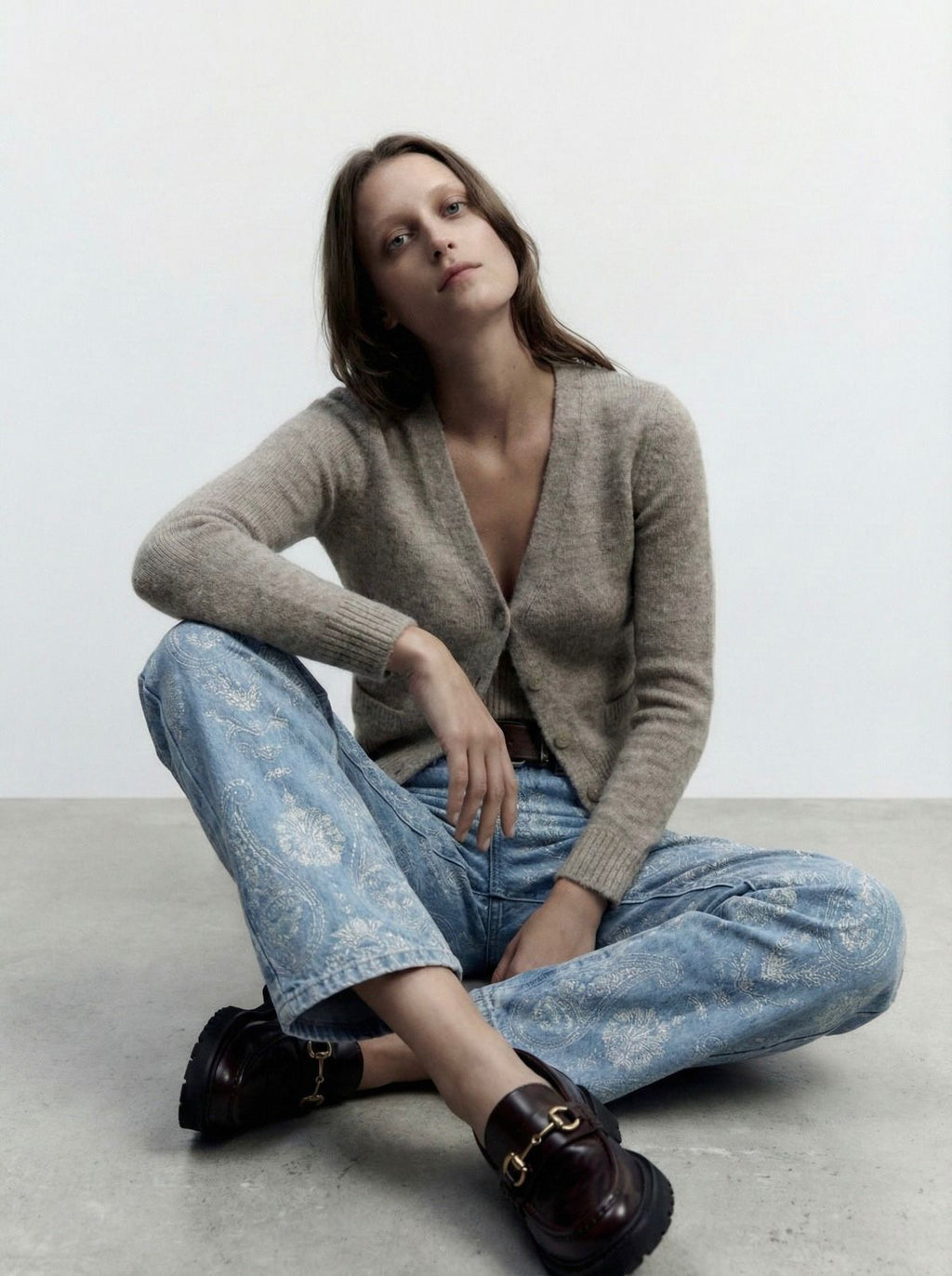 JEAN PANTALÓN BORDADO GRECAS